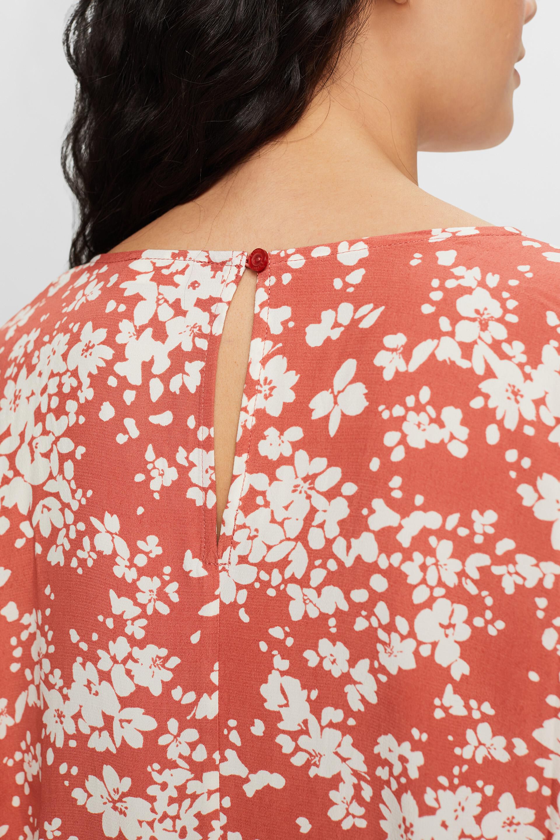 Blouses woven