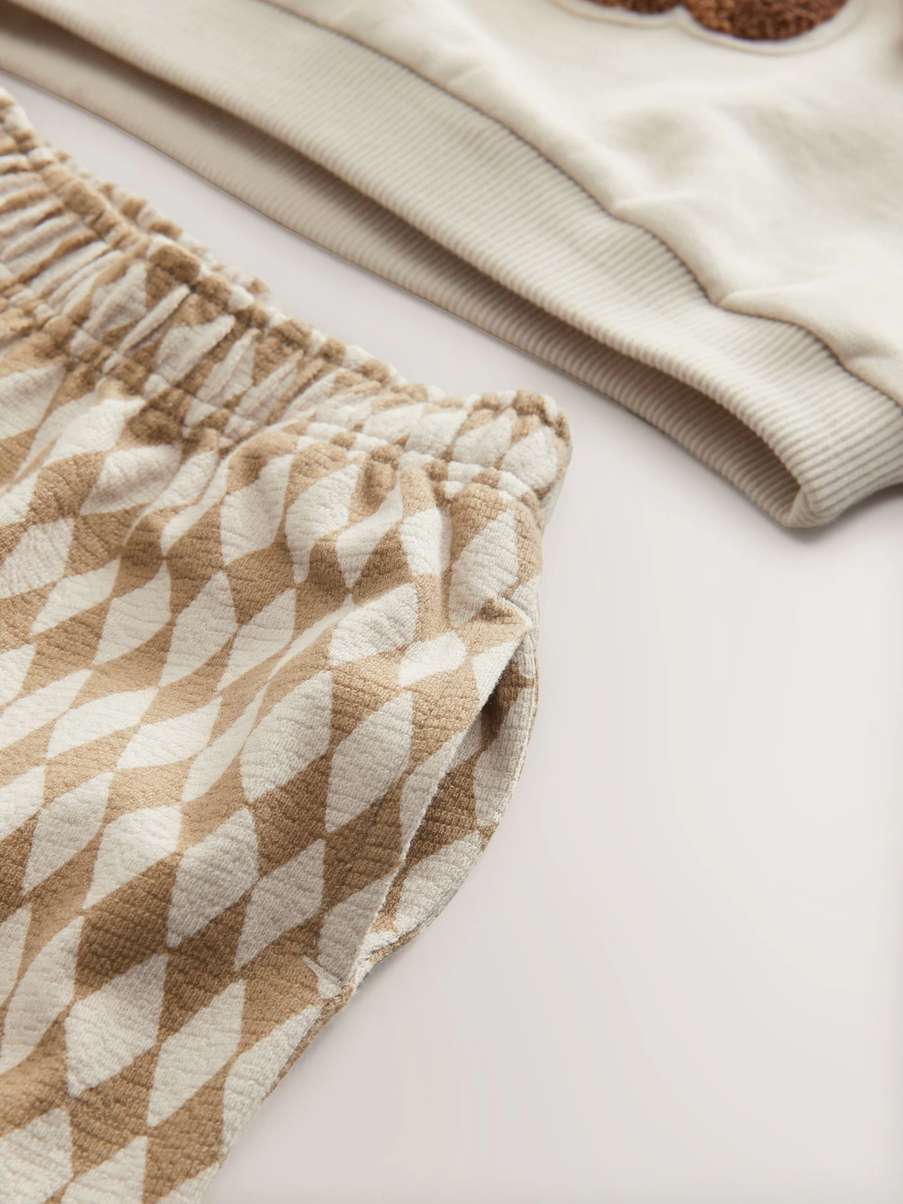 Bruin met bruine/witte beer - Set met sweatshirt en joggingbroek met strepen (3mnd-7jr)