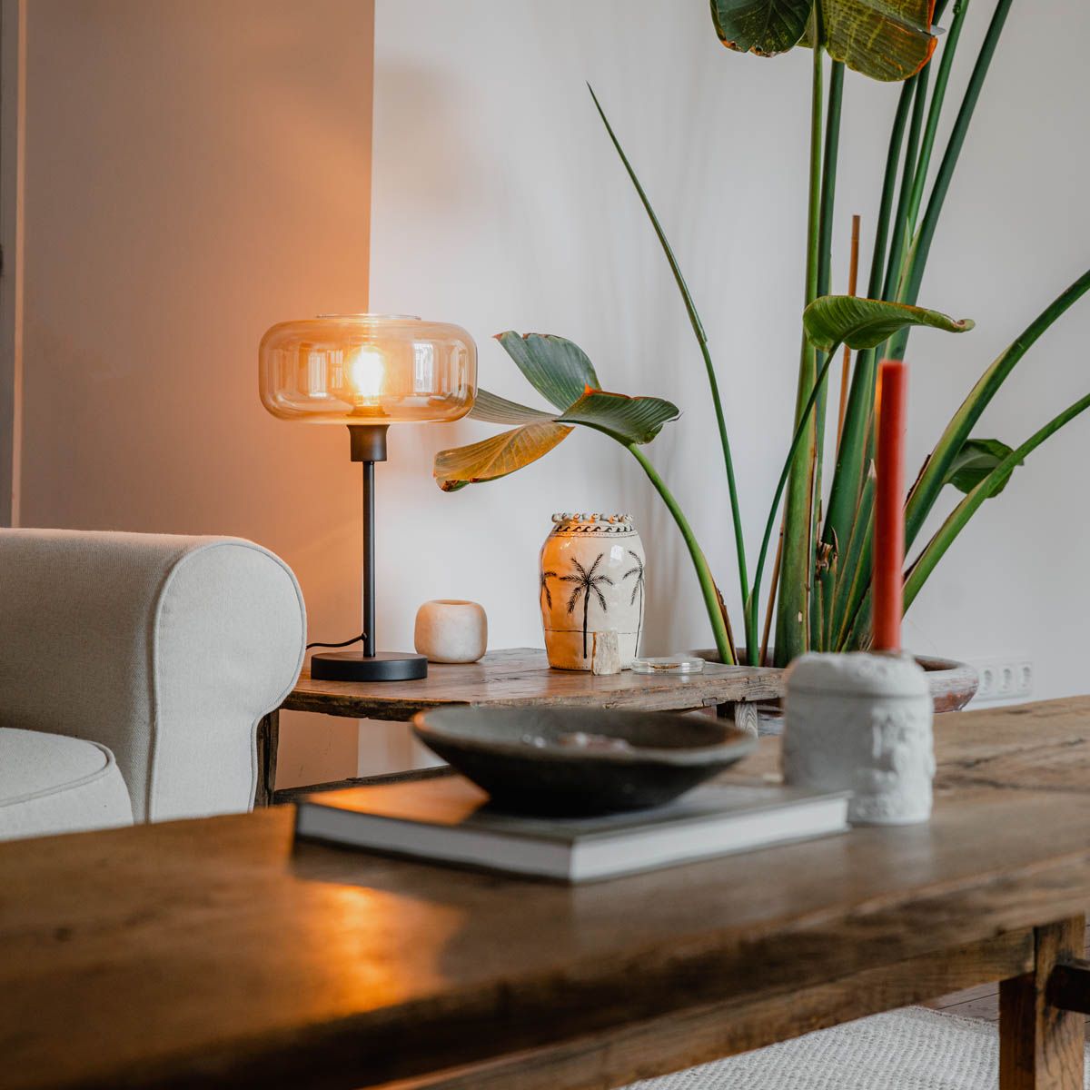 Art deco tafellamp zwart met amber glas - Bizle