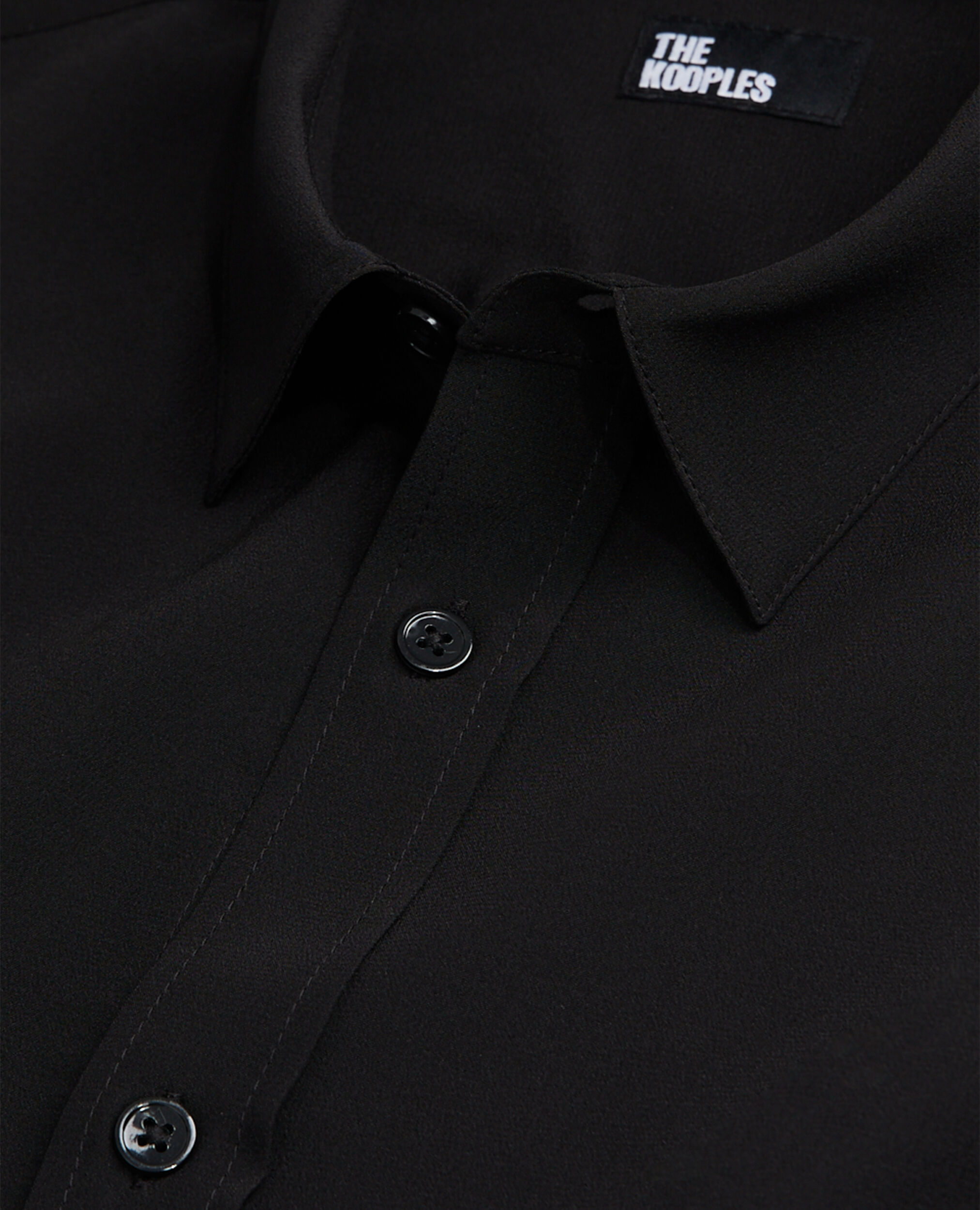 Chemise noire en soie