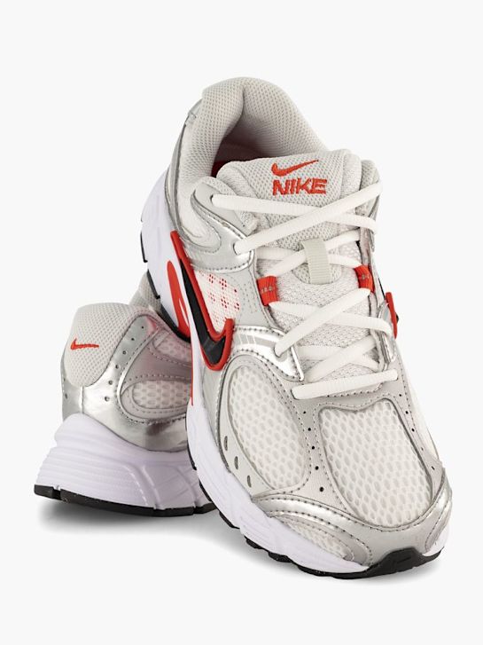 Nike V5 RNR Sneaker