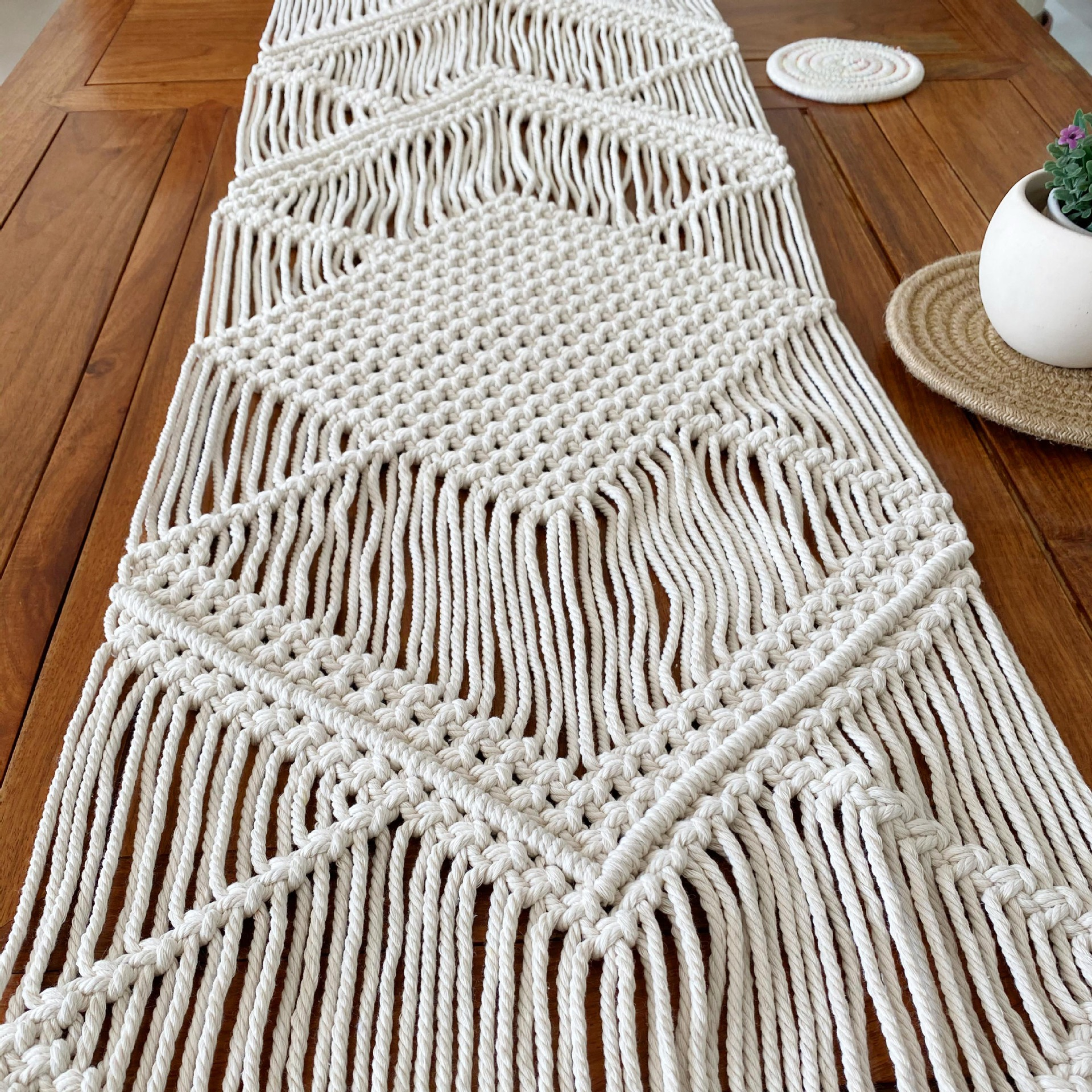 (30x180cm) Makramee Tischläufer Boho Tischtuch Geknüpfte Hygge Lifestyle Tischdecke - Beige