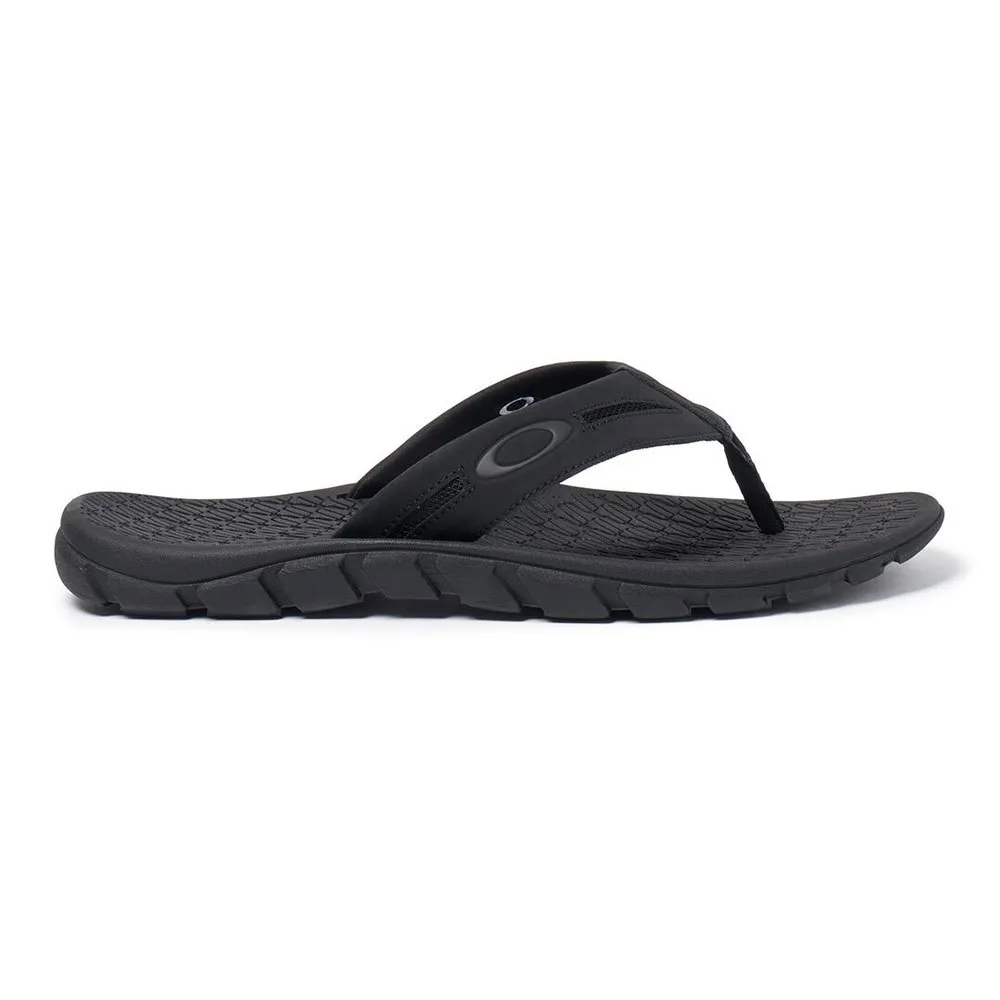 Oakley Operative 2.0 flip-flops