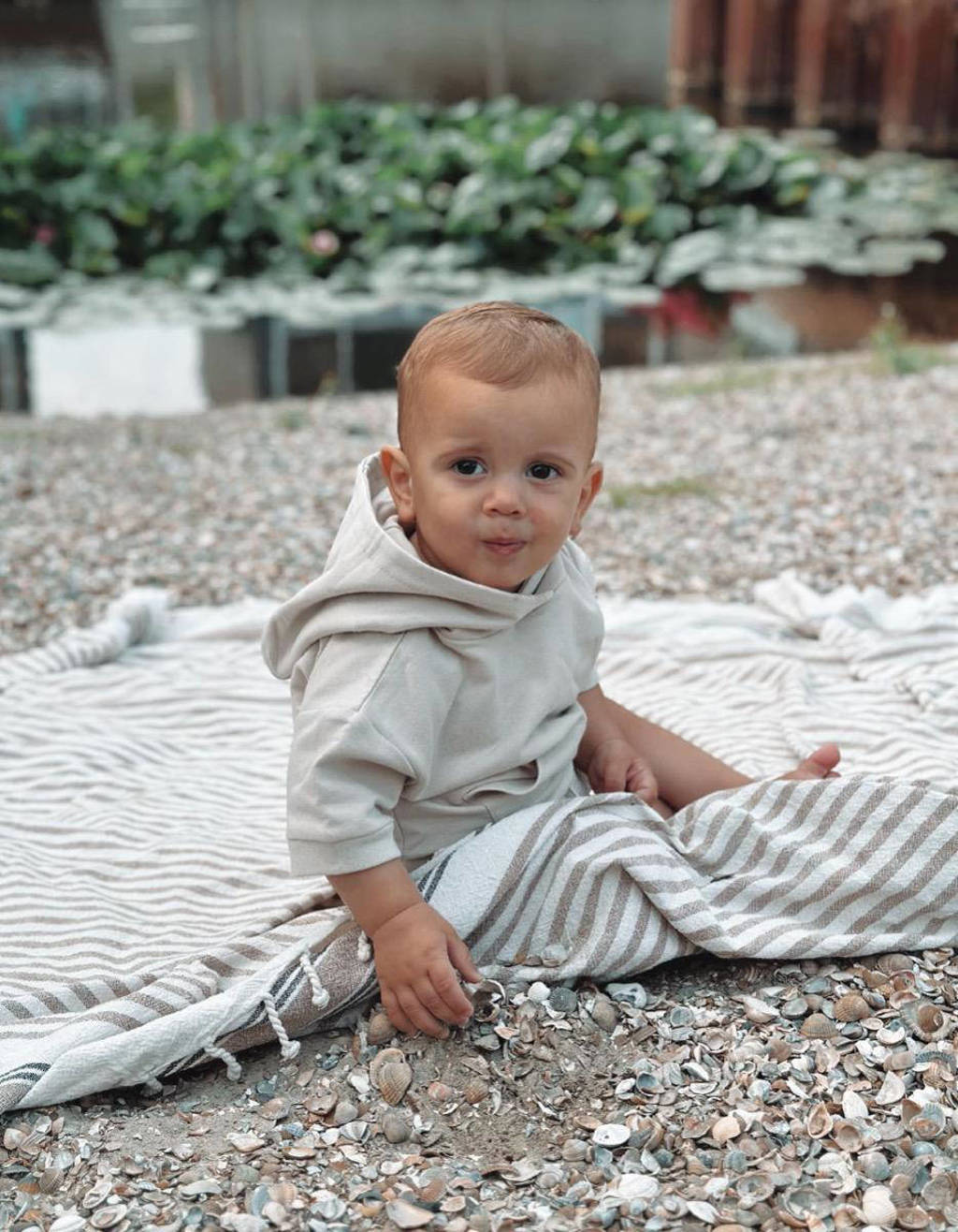 Babystyling hoodie met korte mouwen beige