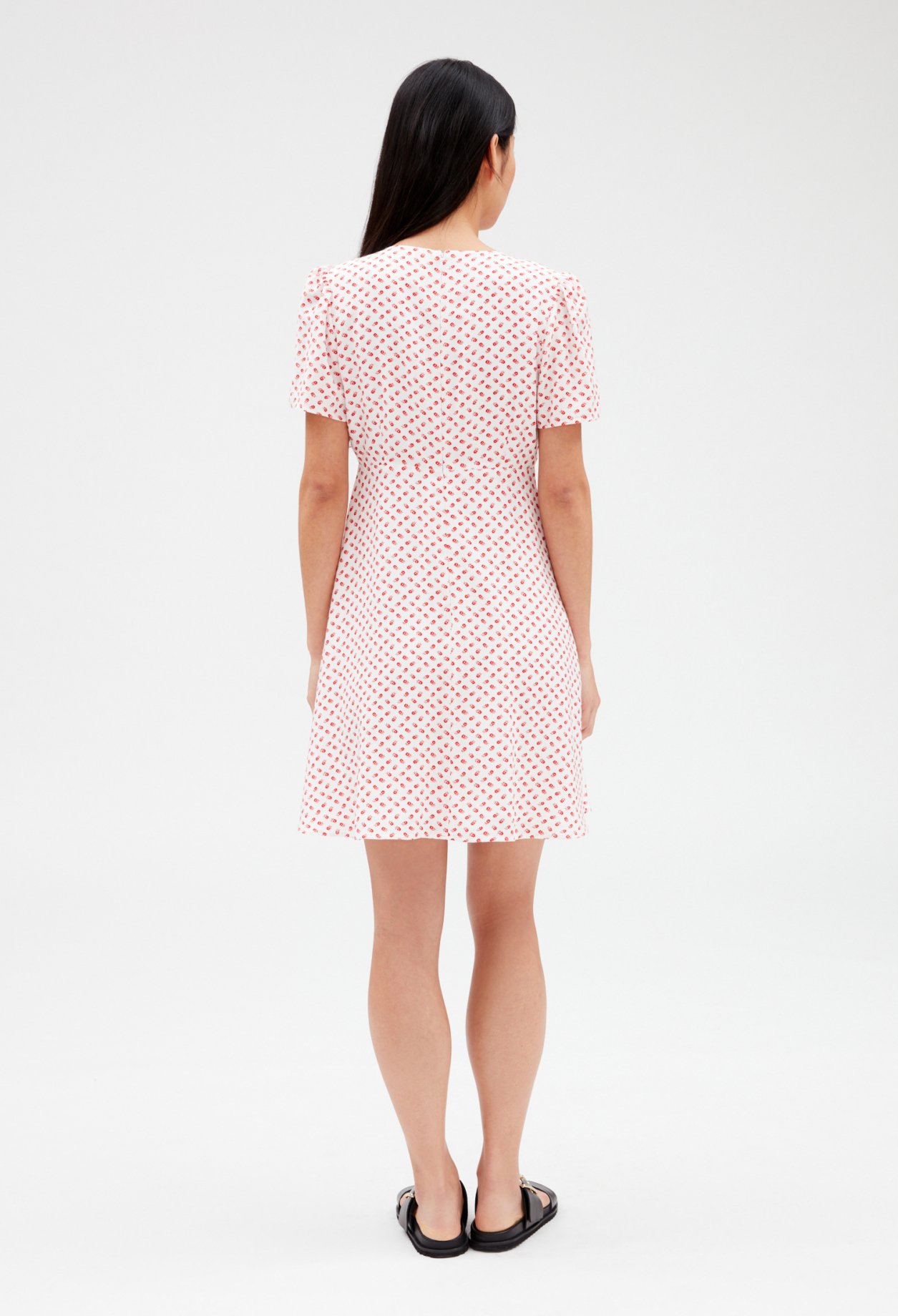 Robe courte evasee