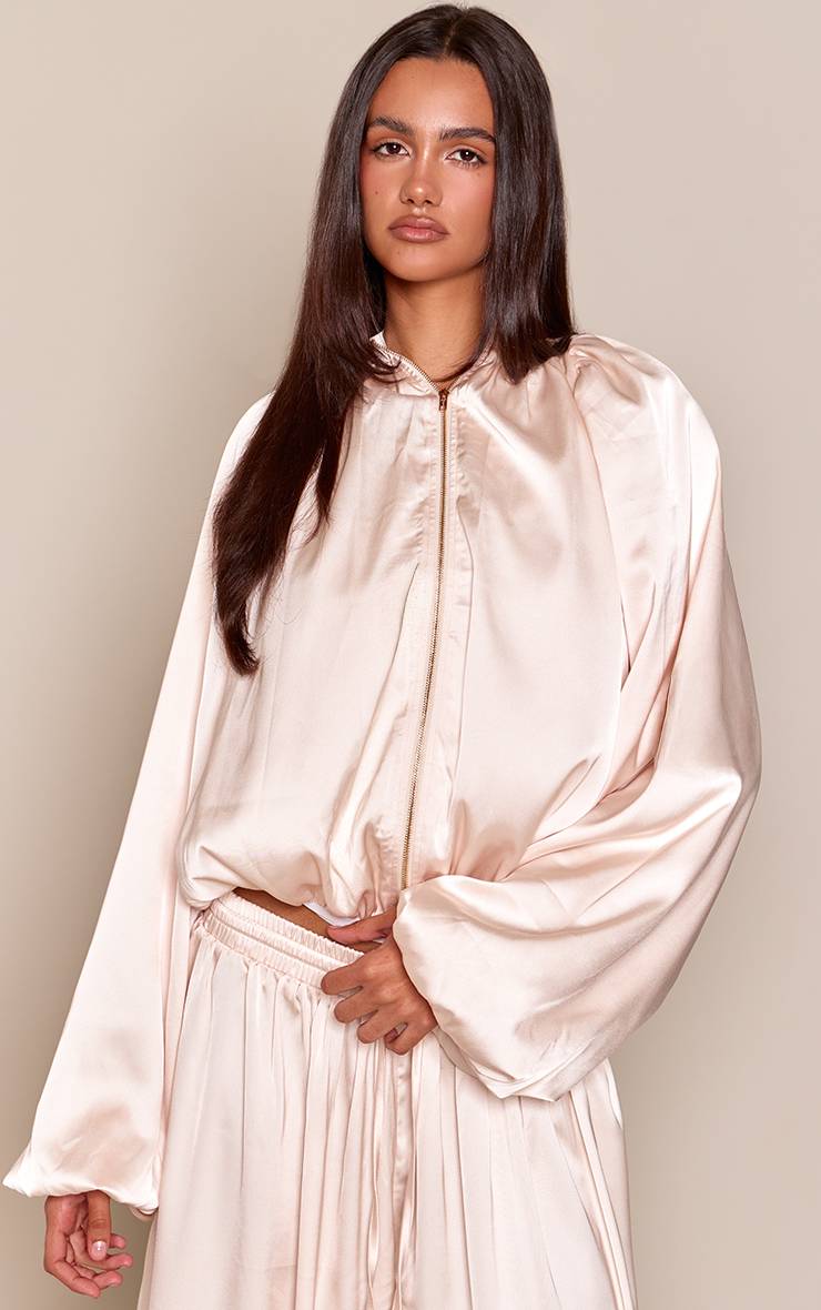 Crème Veste Bomber Plissée En Satin