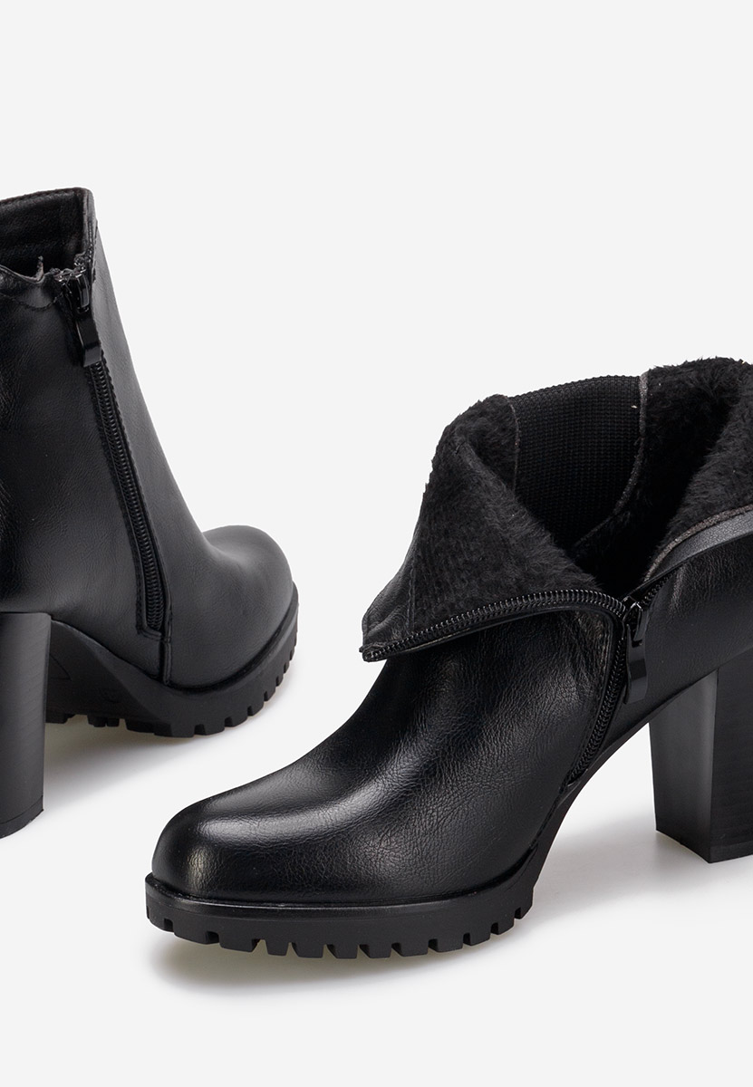 Bottines à gros talon noires Usiena