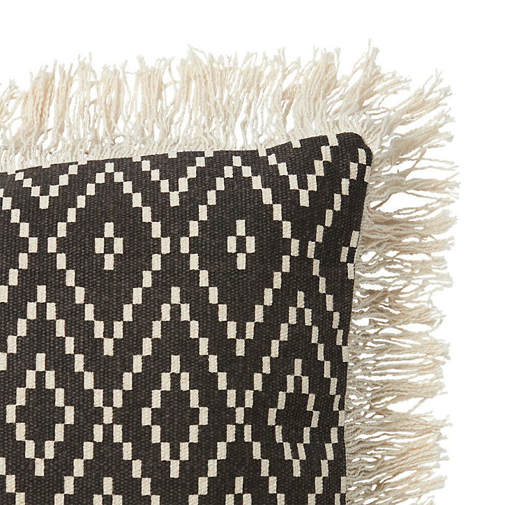 Coussin tissé Blooma Denia noir et blanc 45 x 45 cm