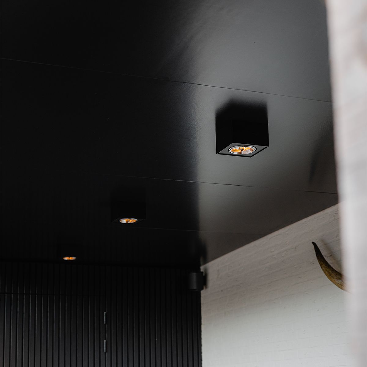 Design opbouwspot zwart draai- en kantelbaar - Kaya