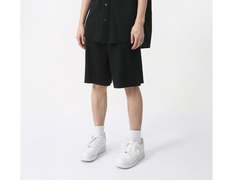 FAERIS - Set: Kortmouw overhemd met kraag en effen kleur + korte broek met middelhoge taille