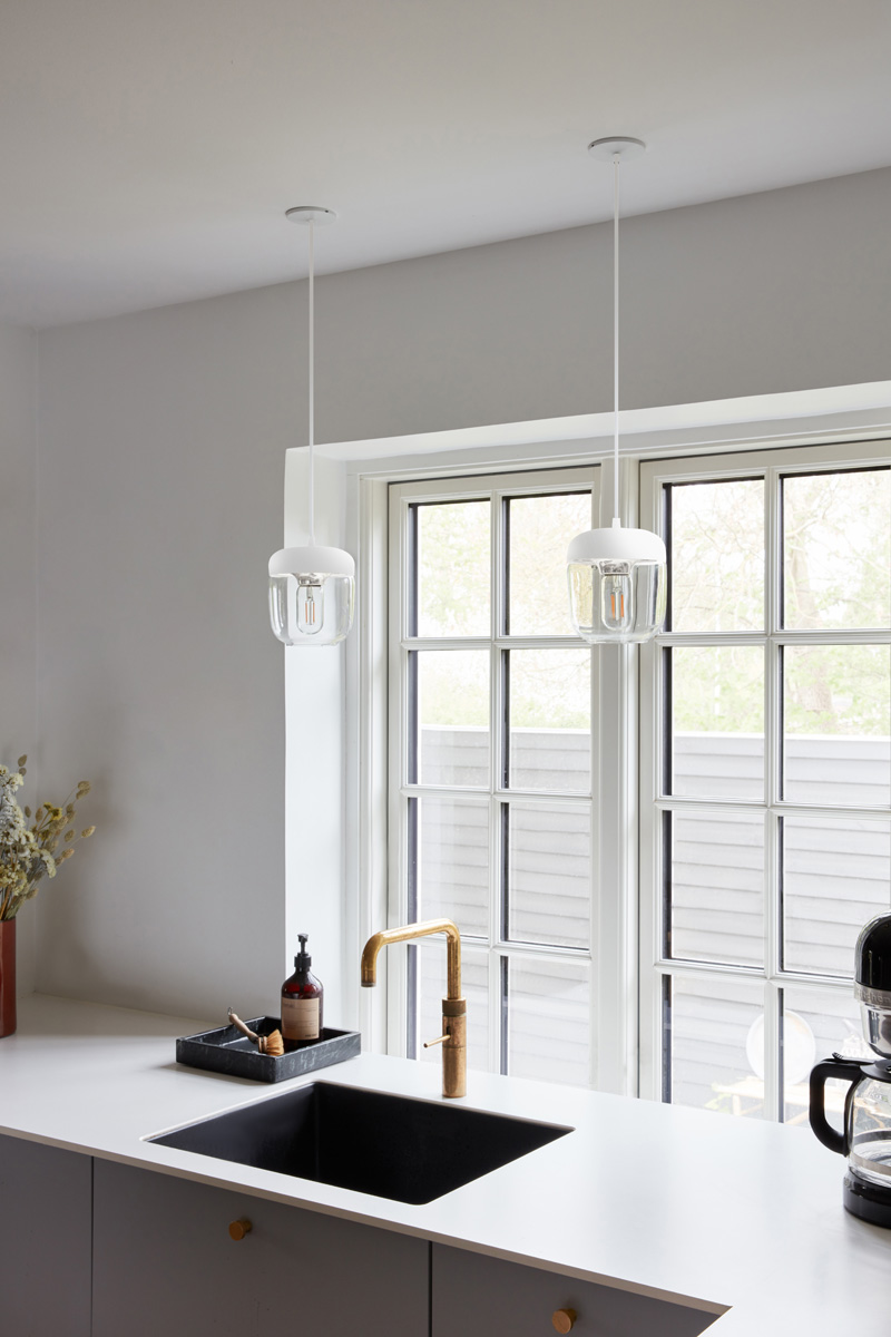 Acorn lampenkap wit met steel