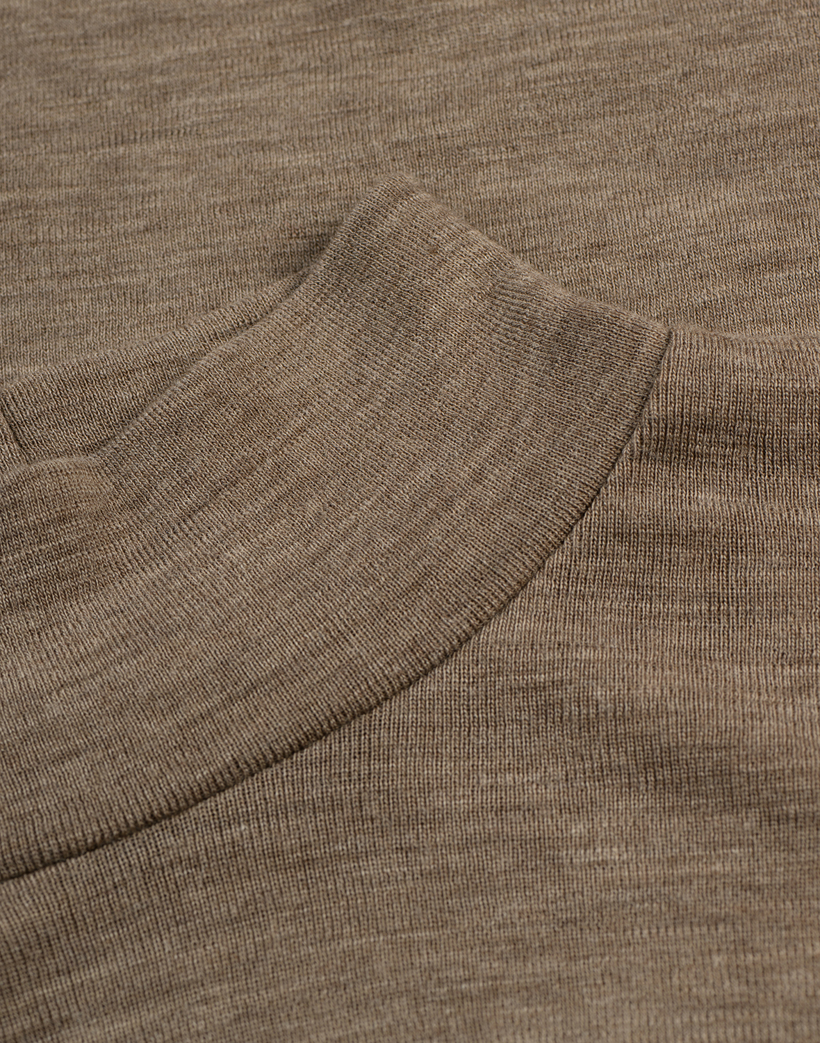 Plus size shirt met hoge kraag van merinowol voor dames