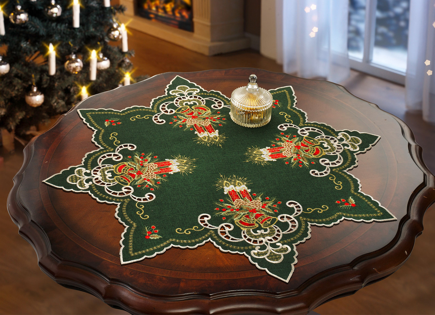 Weihnachtliche Tisch- und Raumdekoration