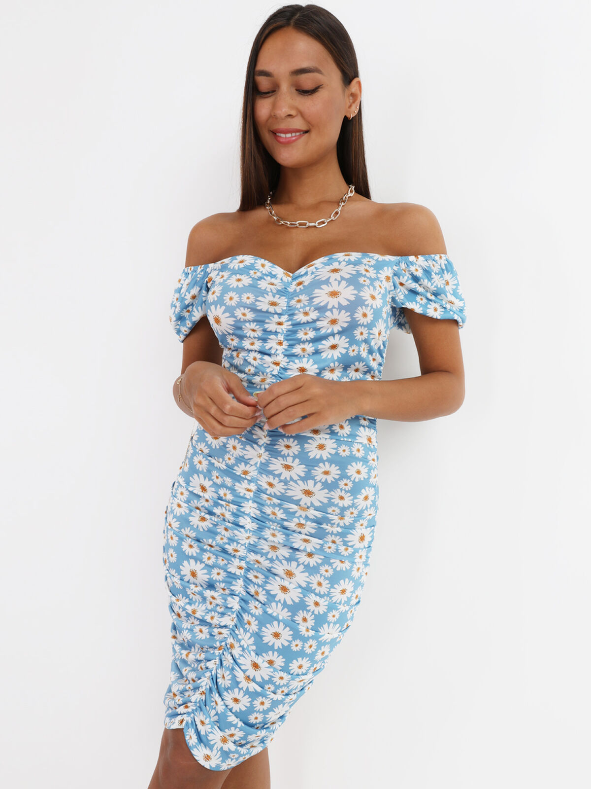 Robe moulante froncée à fleurs- Bleu clair