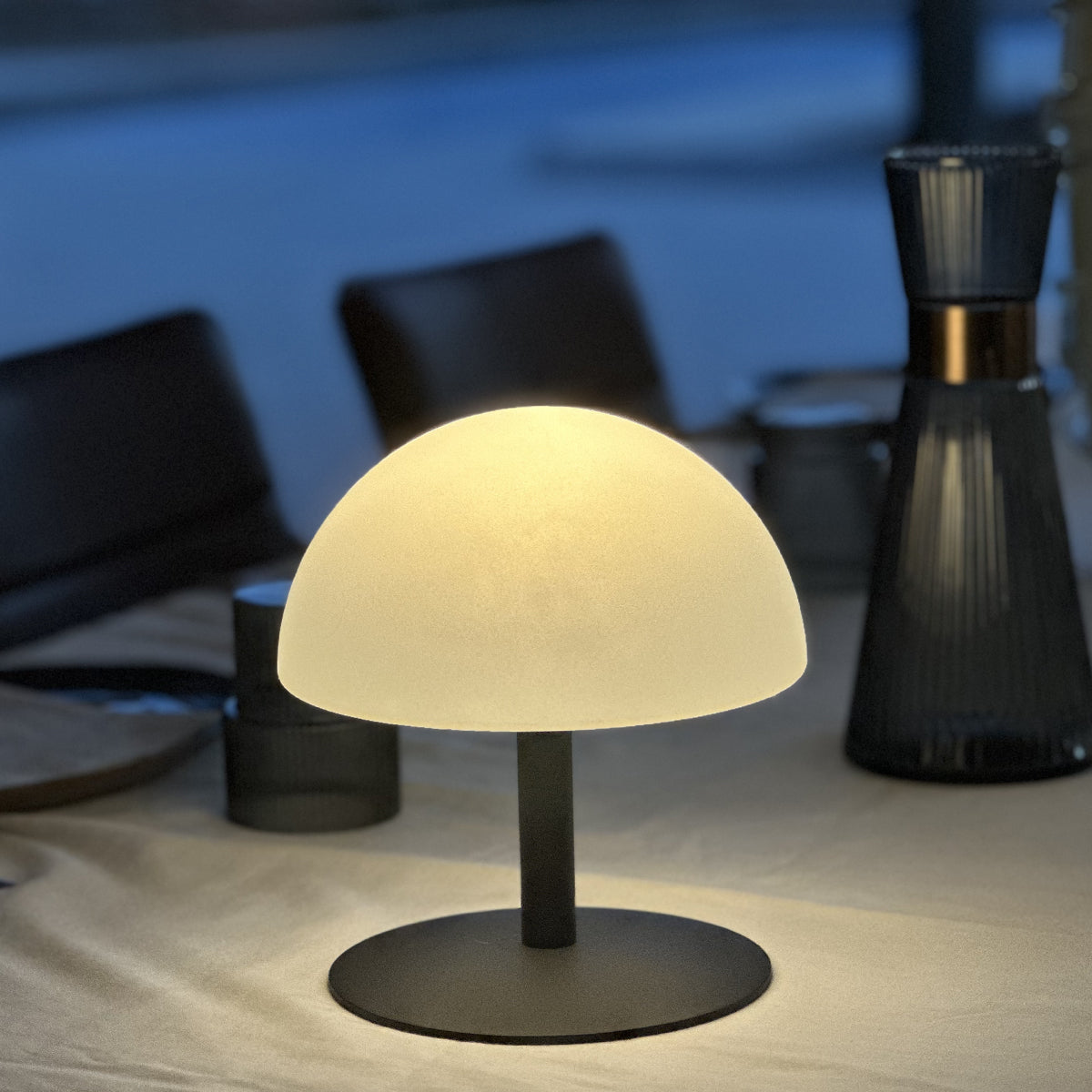 Lampe de table sans fil neptune rock gris plastique h20cm