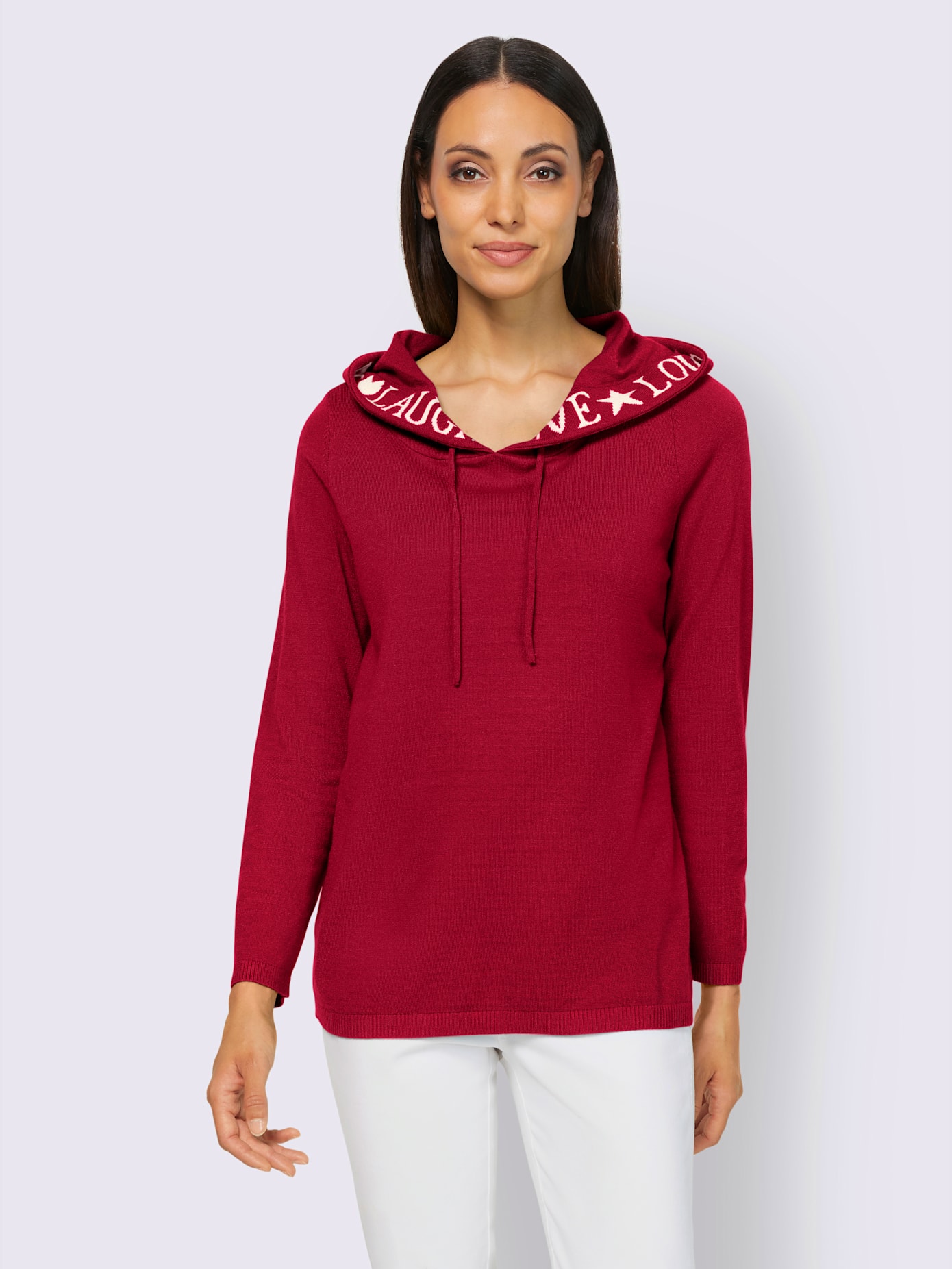 Pull capuche avec coulisse et lien à nouer