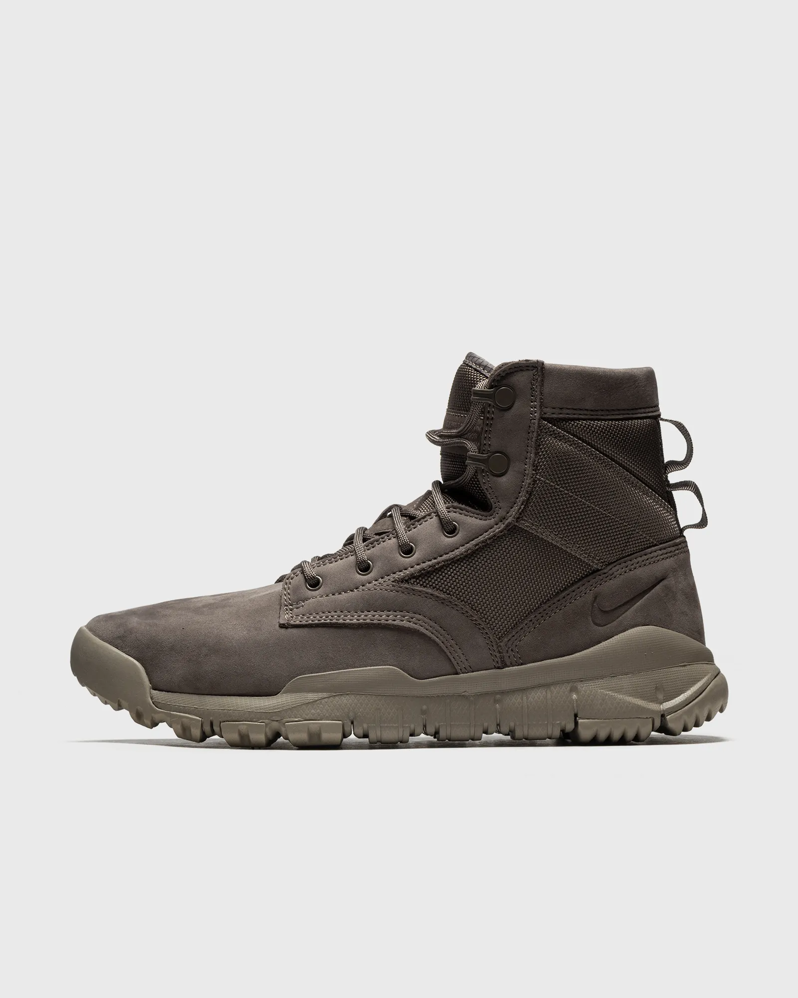 Nike SFB 6