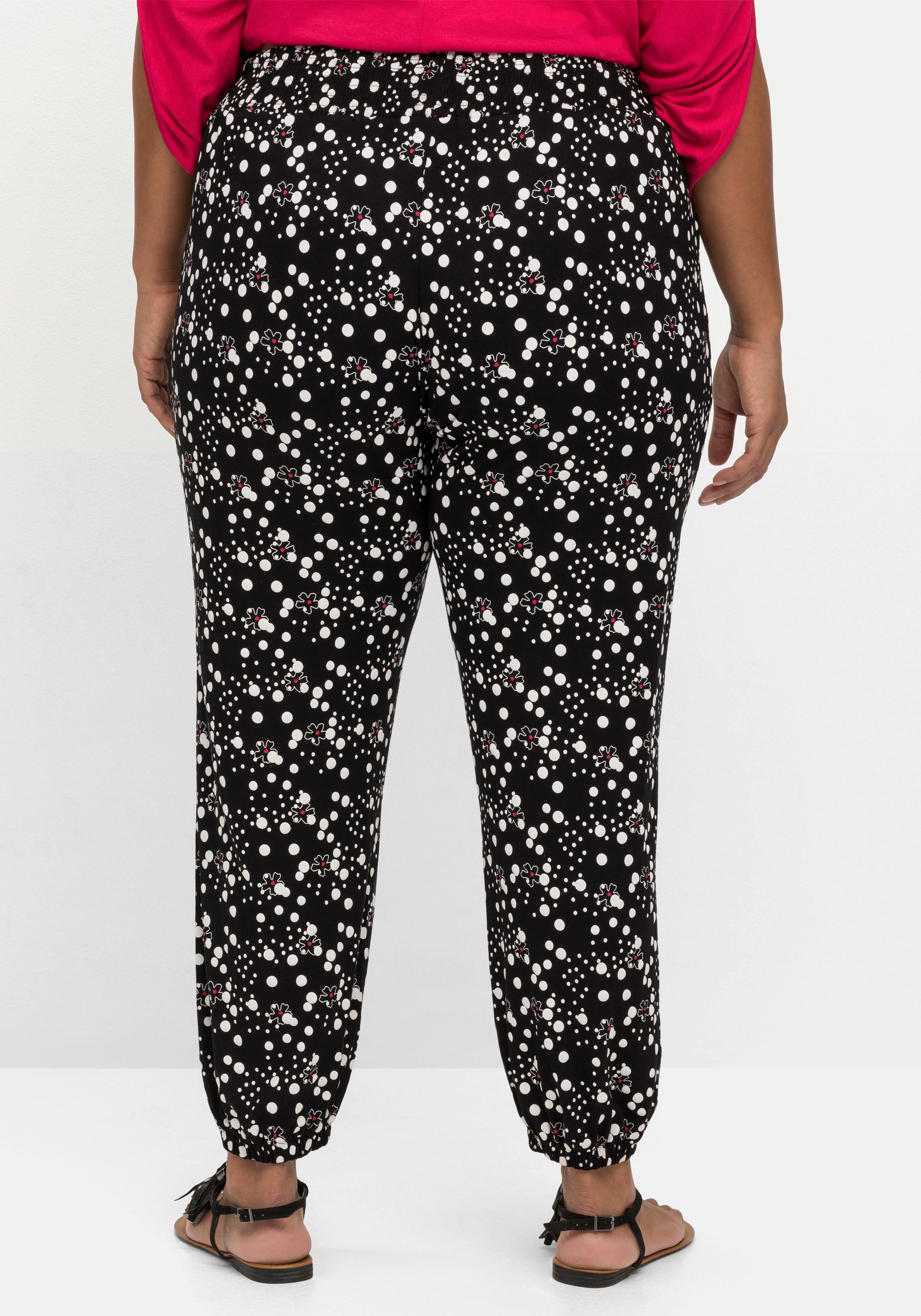 Jerseyhose mit Alloverdruck und gesmoktem Bund