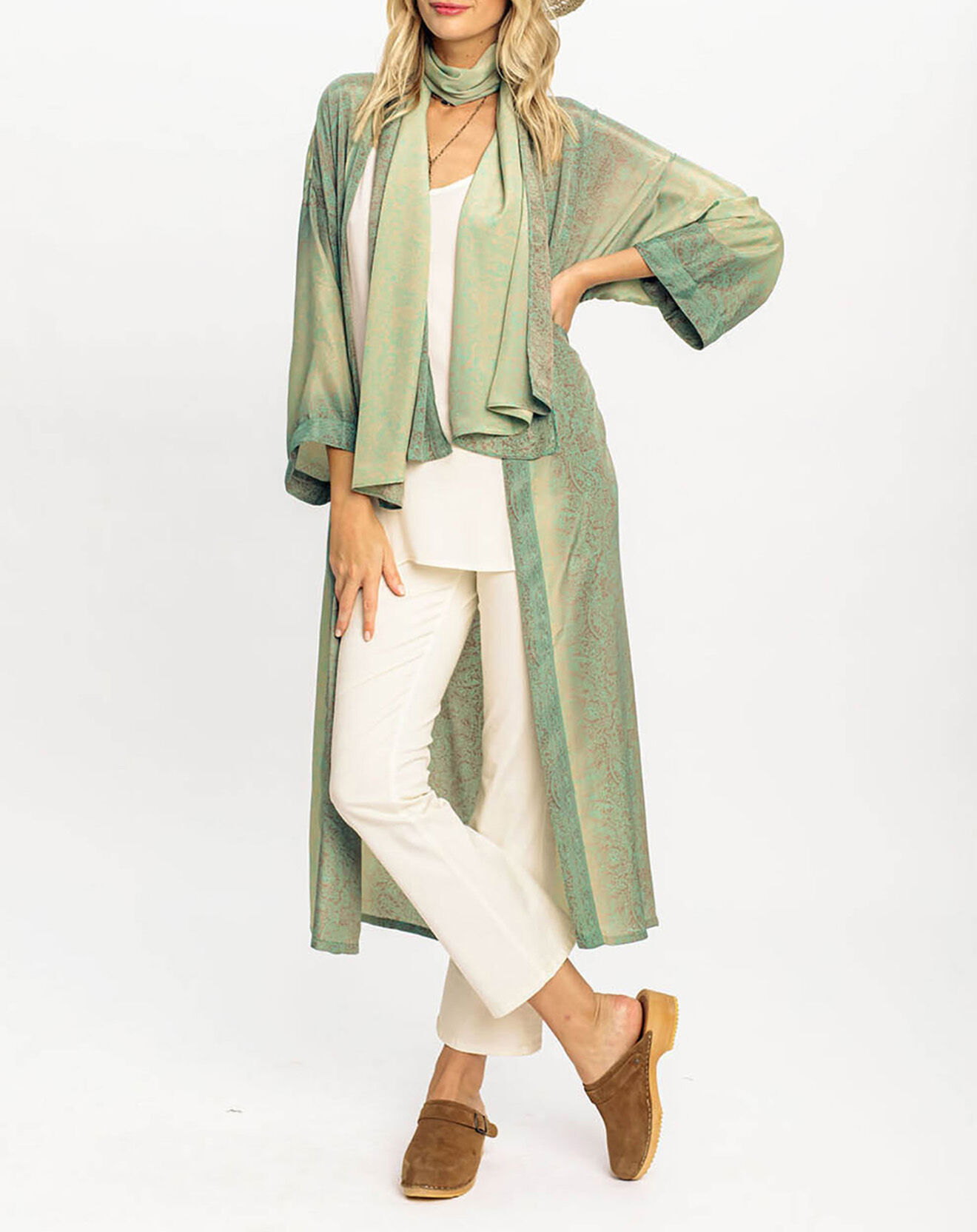 Lauren Vidal Kimono en Soie mélangée Sasha vert