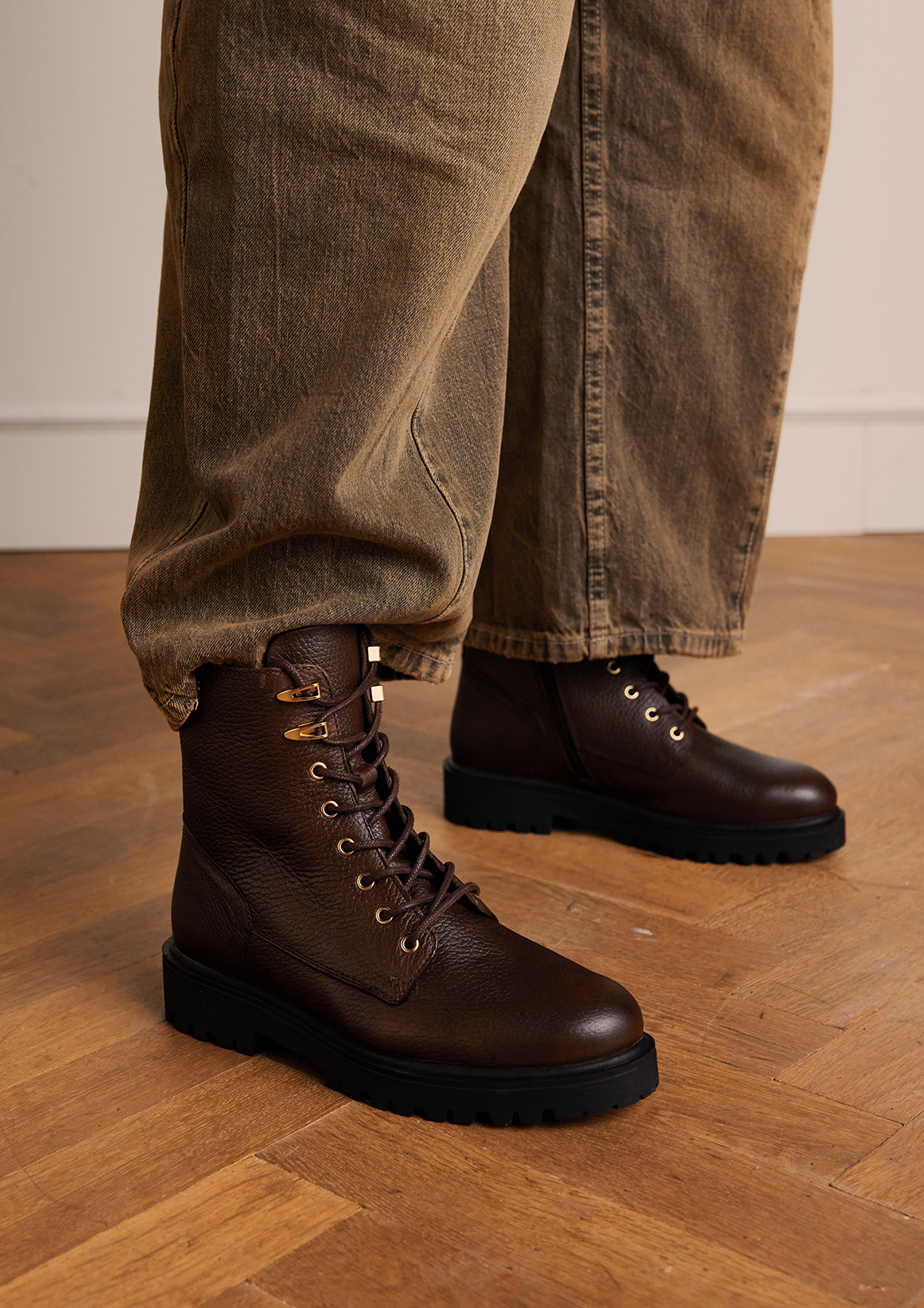 Bruine leren veterboots