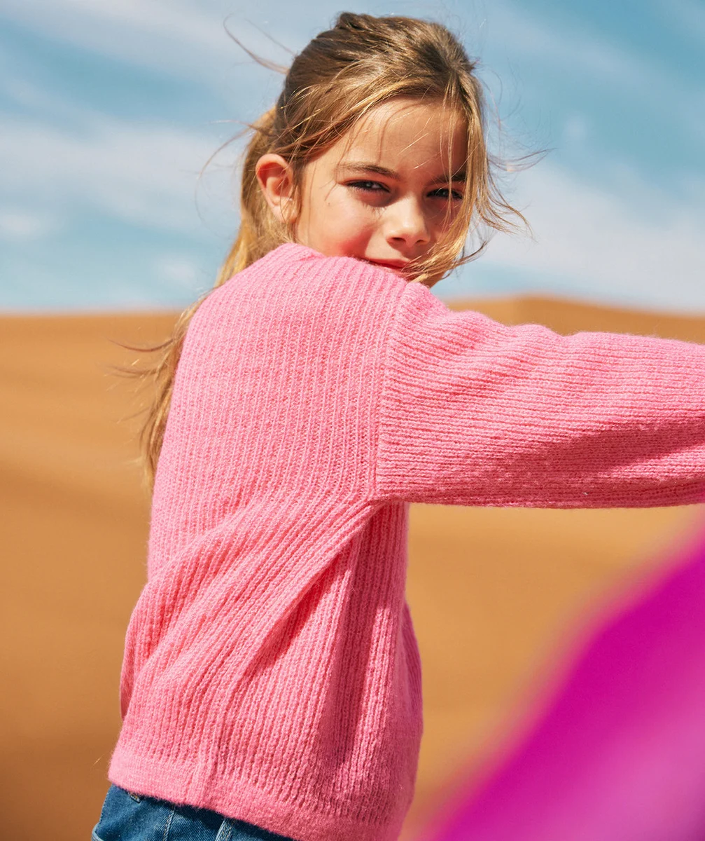 PULL LARGE FILLE EN TRICOT ROSE À MANCHES LONGUES