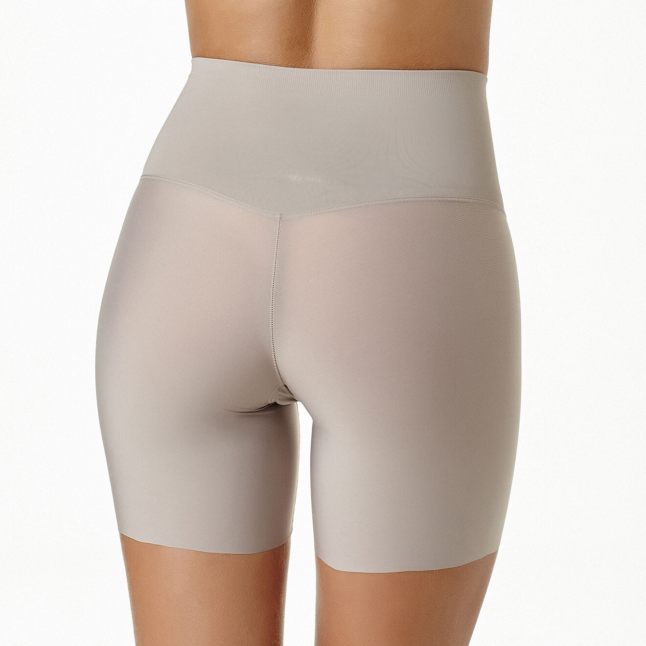 Liz Panty invisible sepia