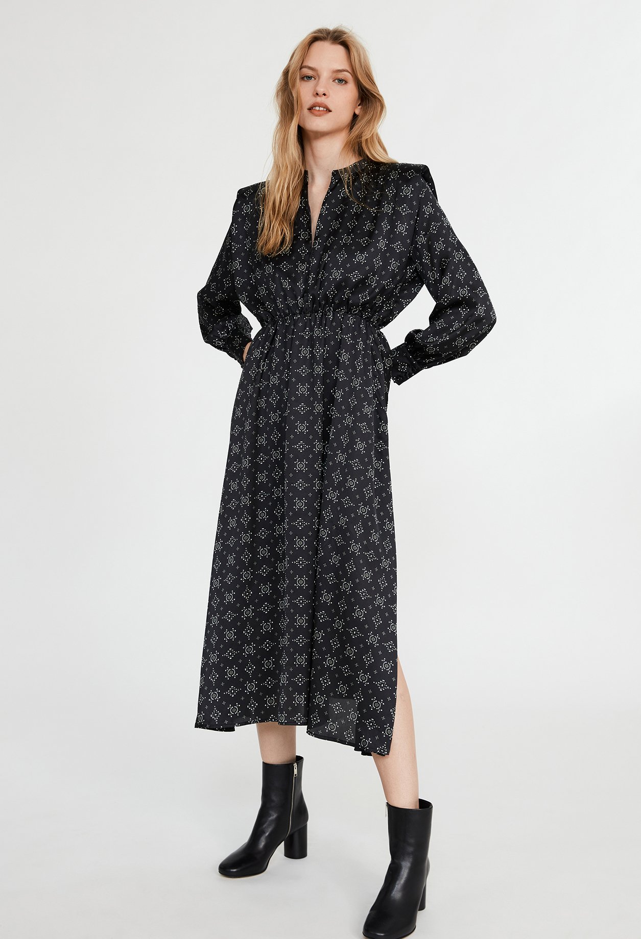 Robe longue &agrave; motifs geometrique