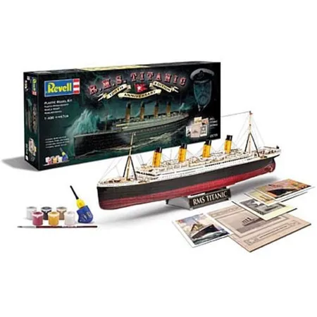 Revell Geschenkset 100 Jahre Titanic Modellbausatz