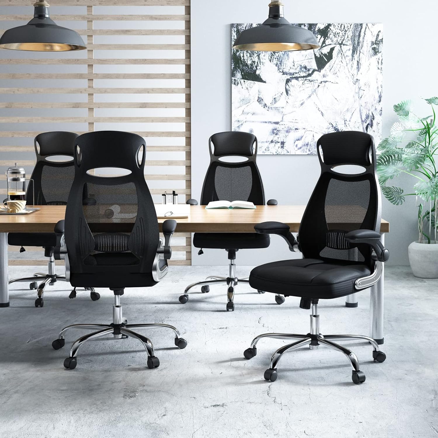 IntimaTe WM Heart Bürostuhl, Schreibtischstuhl Ergonomisch, Chefsessel mit Integrierter Kopfstütze, Klappbare Armlehnen, Wippfunktion, 64 x 64 x 127.5cm (Schwarz)