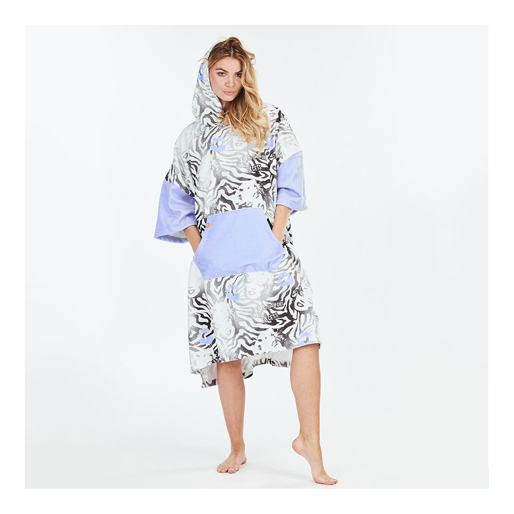 After Essentials PRO-MODEL SERIES - Poncho maud lecar