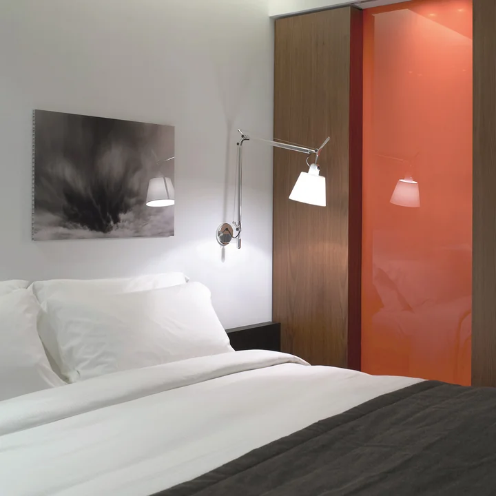 Artemide - Tolomeo Basculante, Body   Schirm aus Satin Ø 18 cm