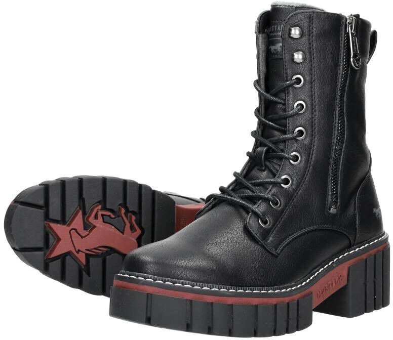 Mustang Veterschoenen Hoog zwart