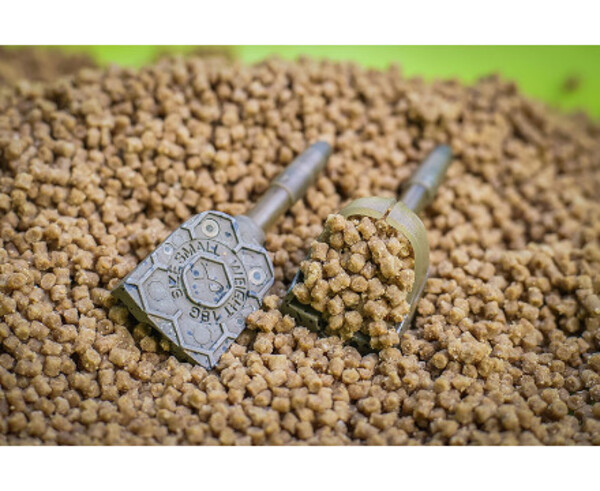 Matrix Pellet Feeder
