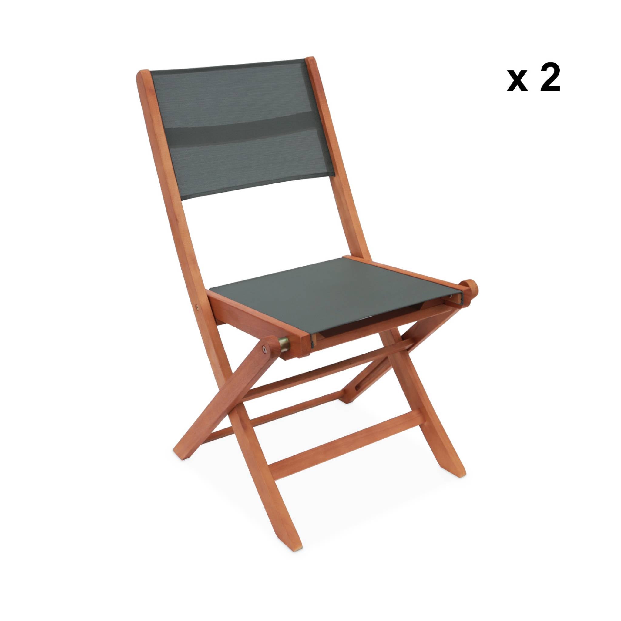 sweeek - Set van twee houten klapstoelen