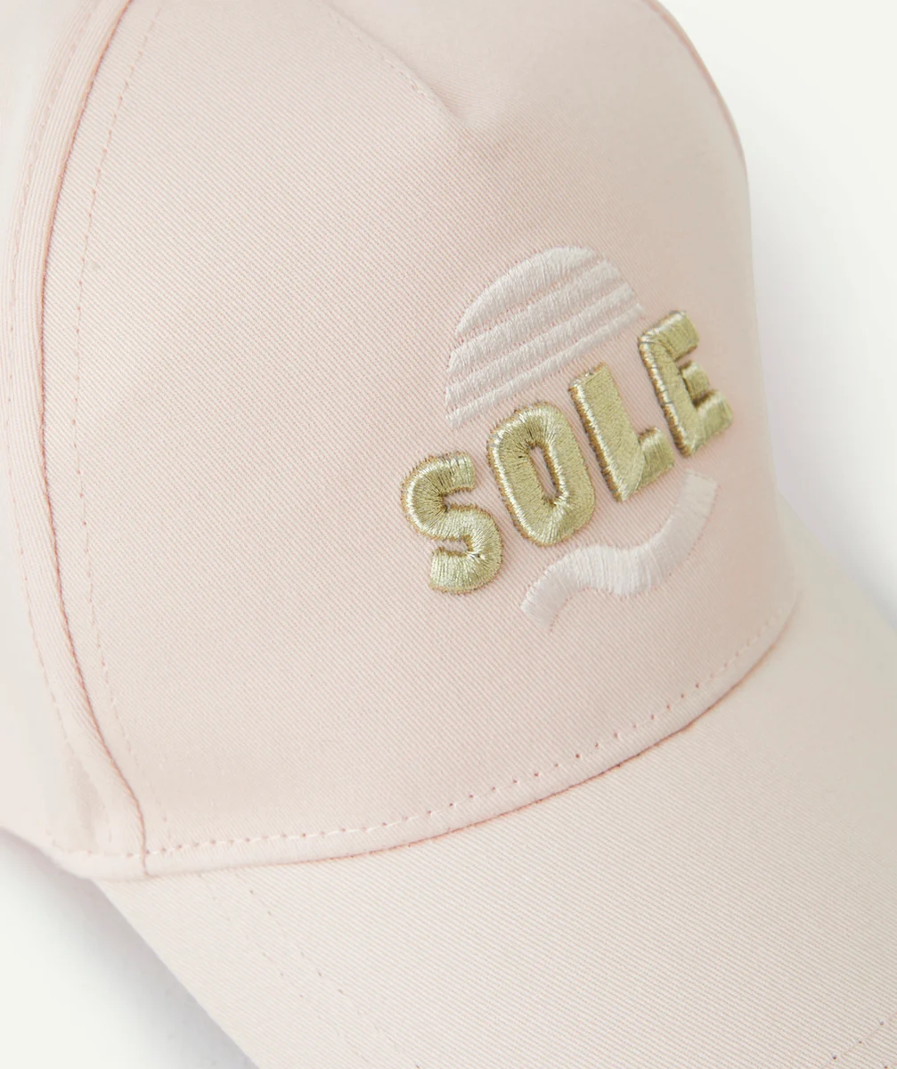 CASQUETTE FILLE EN COTON ROSE PÂLE AVEC MESSAGE BRODÉ SOLE