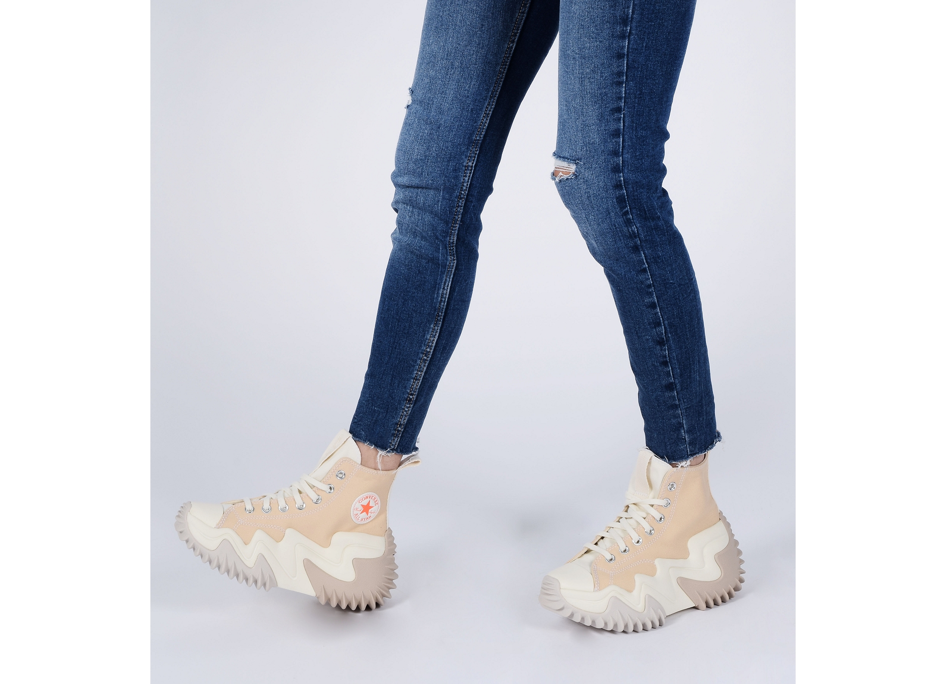 Run star motion hi beige