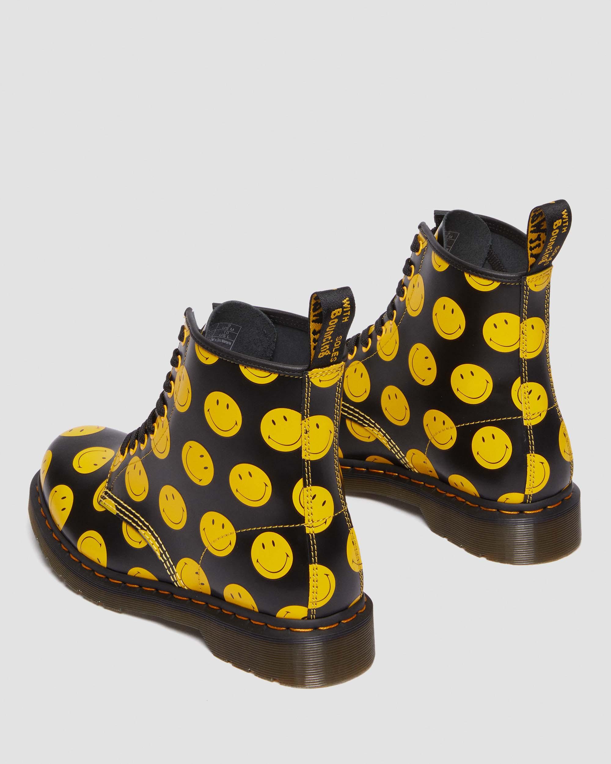 1460 Smiley® Smooth Leather Lace Up Boots