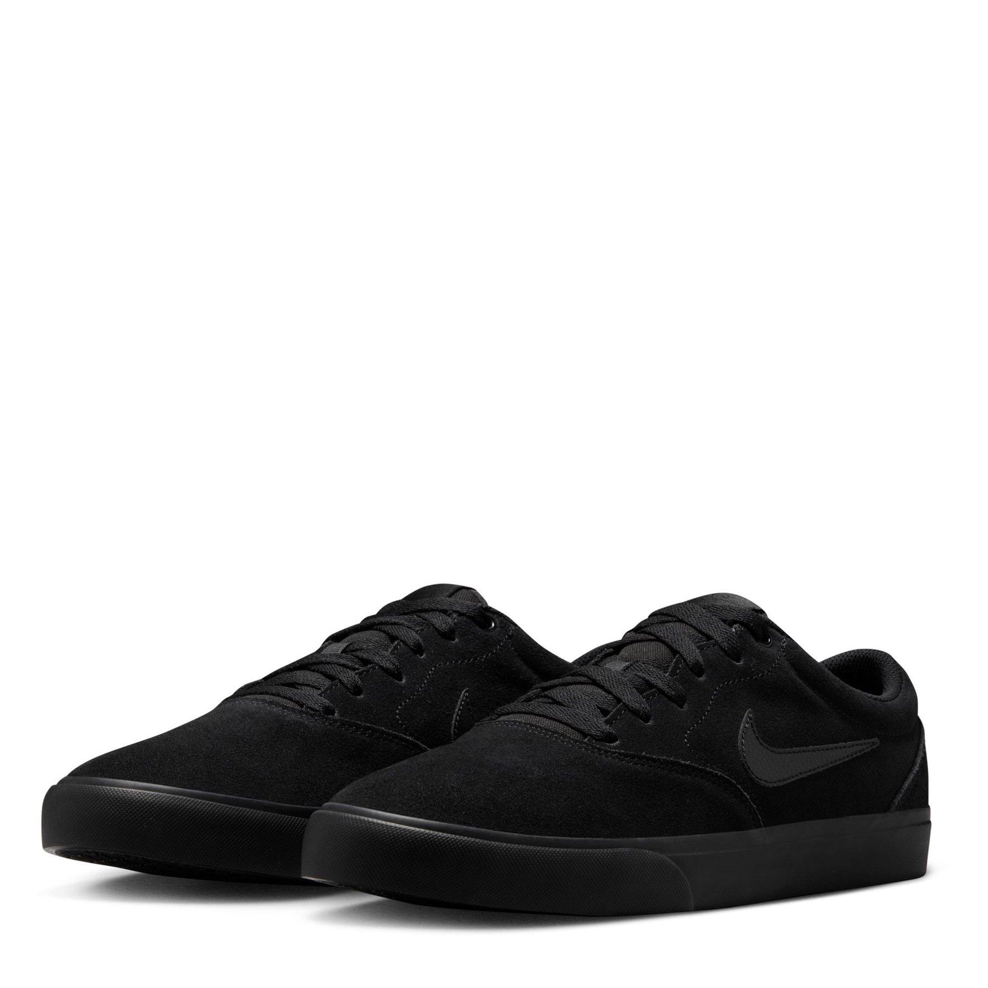 Nike Charge Low Trainers Mens