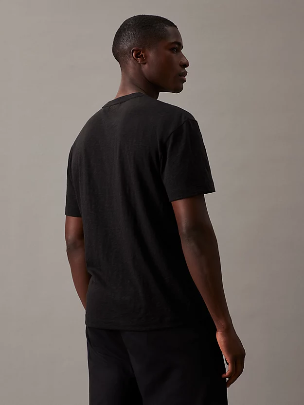 Camiseta com bolso em malha de algodão flamejante