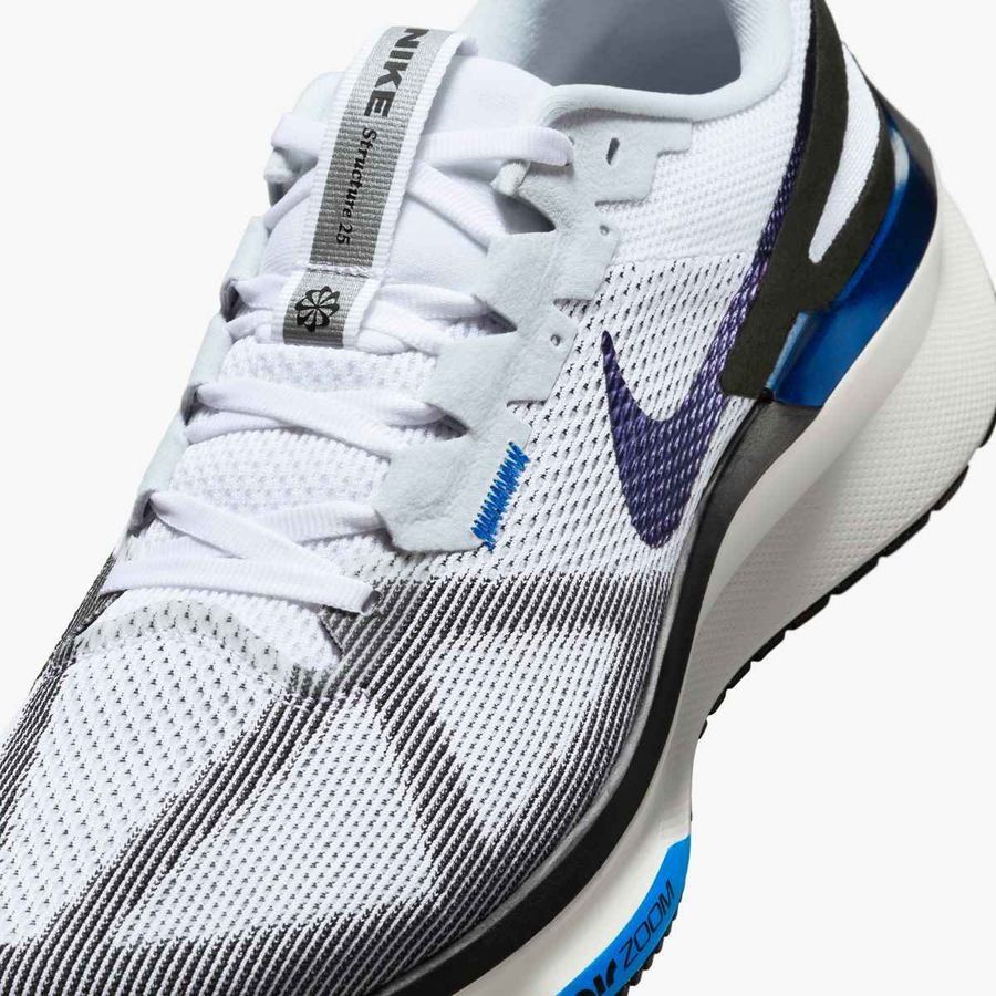 Nike Structure 25