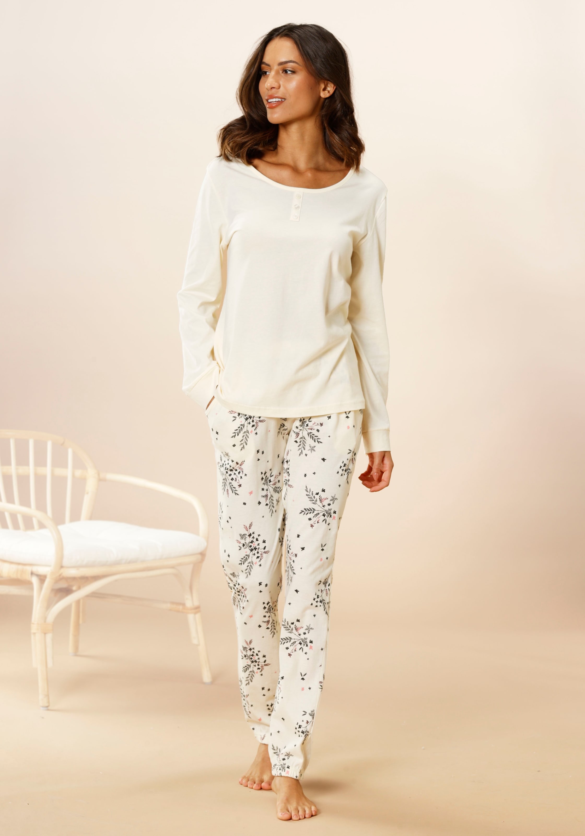Vivance Dreams Pyjama 2 Stk. tlg., mit Hortensien Muster