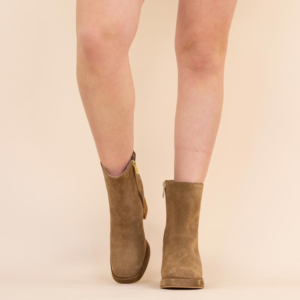 Bronx 34230-CC-3356 New-Melanie dark natural suede