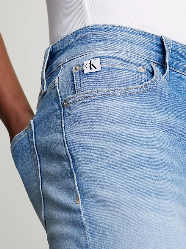 calça jeans justa