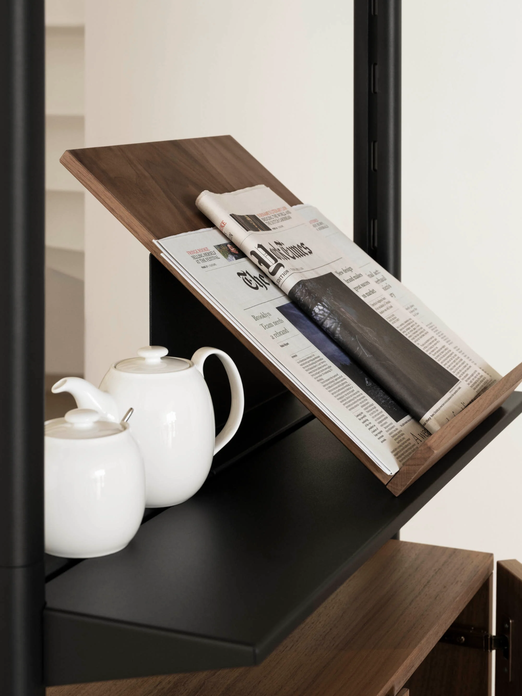 Tijdschriftenplank String Systeem, B 78 x D 30 cm