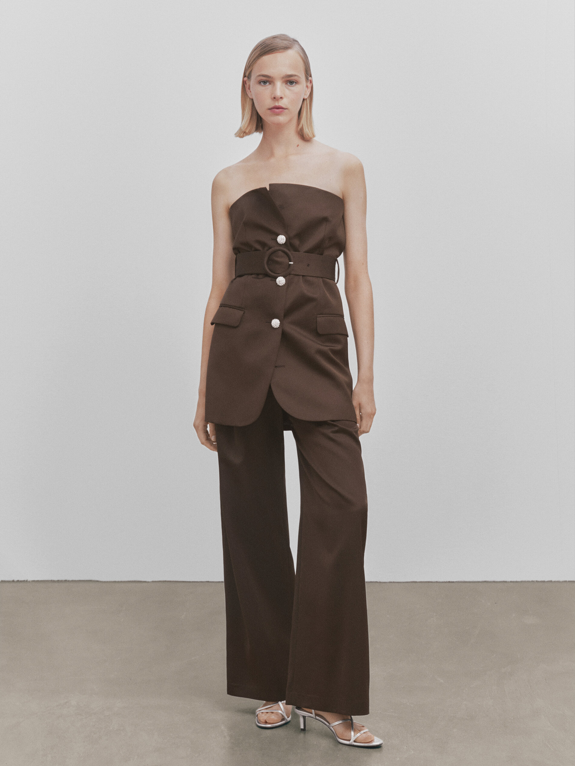 Vestido estilo americano - Studio - MARROM