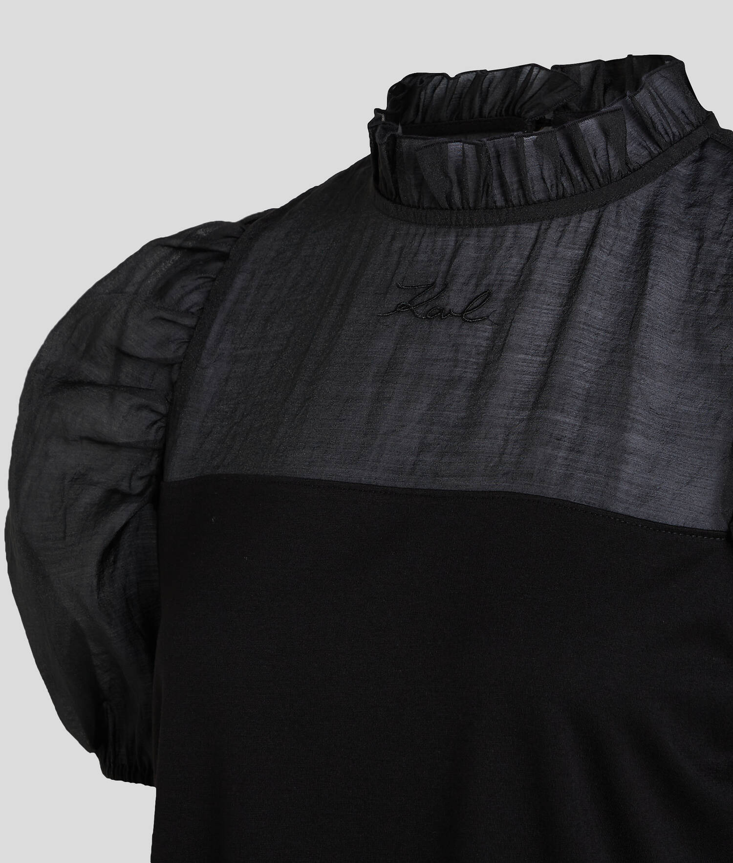 HAUT À EMPIÈCEMENT EN ORGANZA