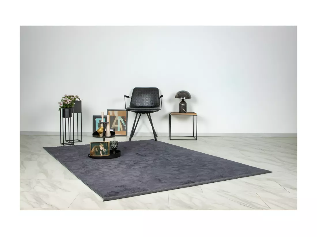 Tapis 140x80cm, design D112A coloris graphite - Confort et élégance pour votre intérieur