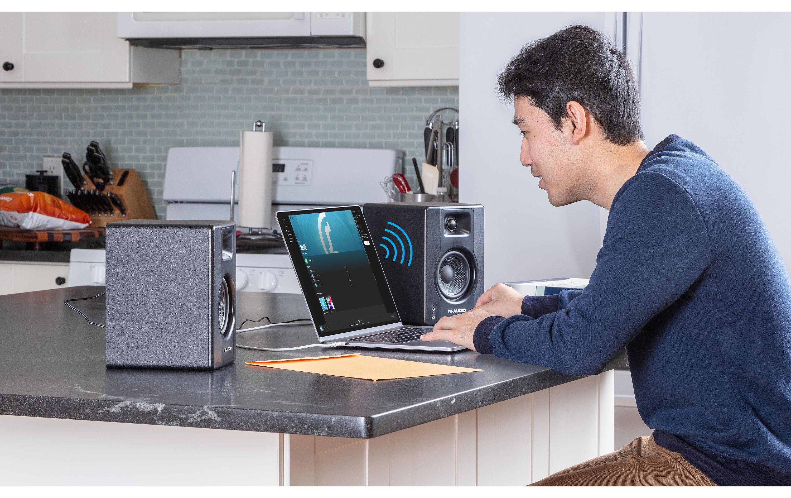 Studiomonitore BX3BT Schwarz<br>Bluetooth Multimedia-Referenzmonitore zum Streamen