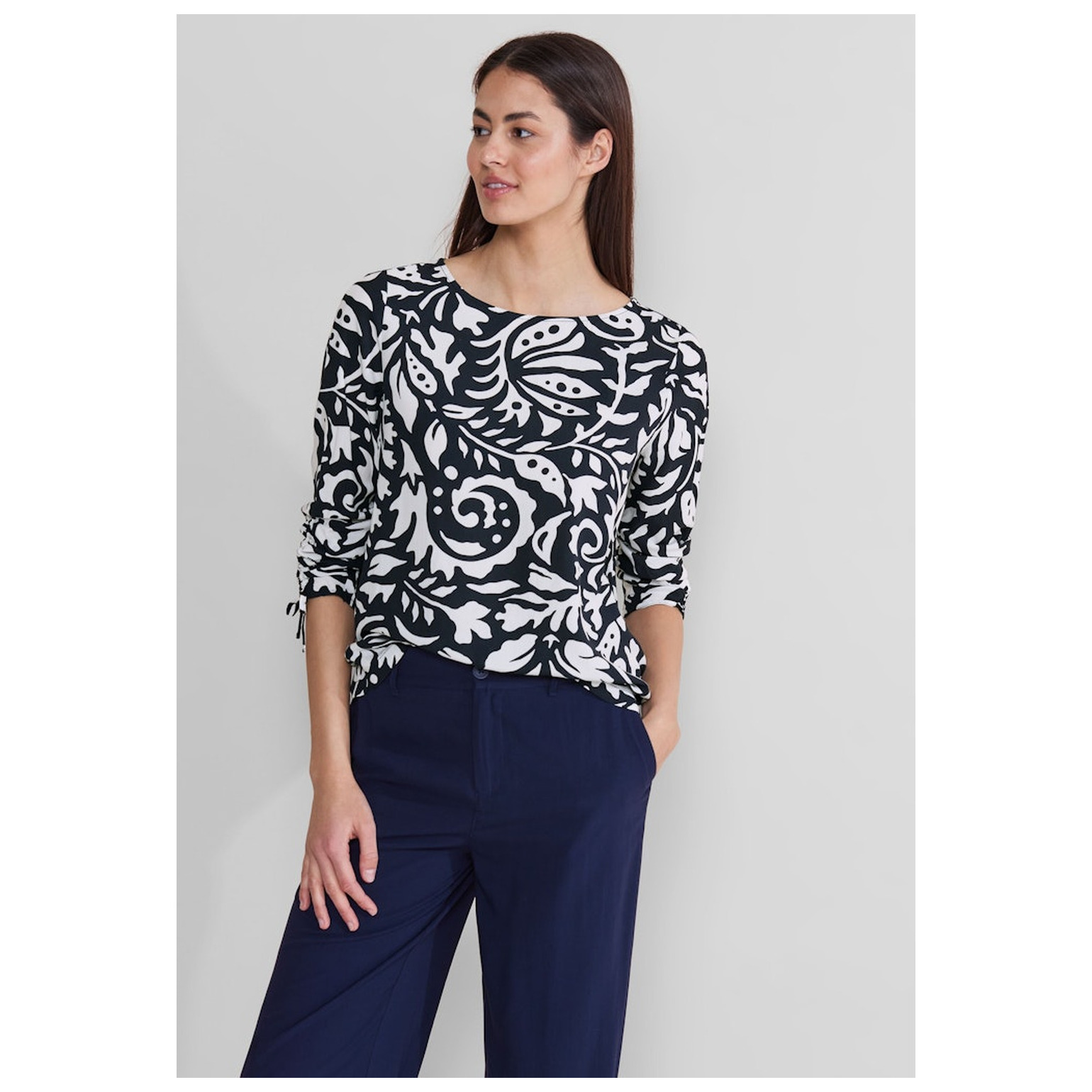 Street One Roundneck blouse w gathered sl