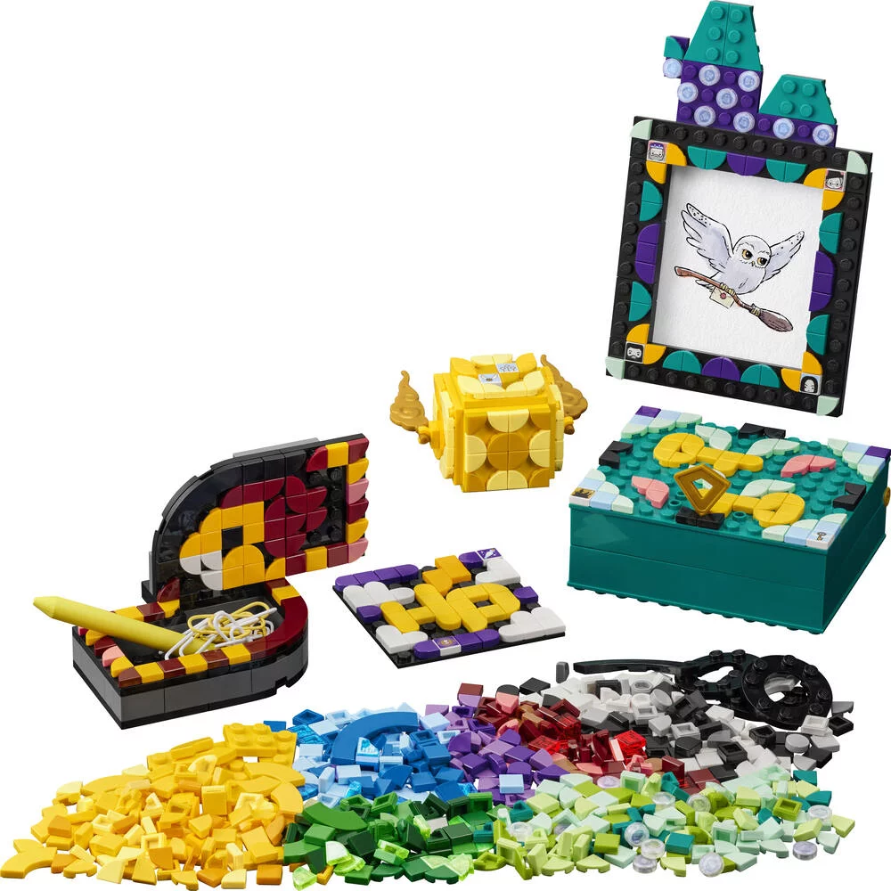 LEGO®DOTS 41811 - ENSEMBLE DE BUREAU POUDLARD